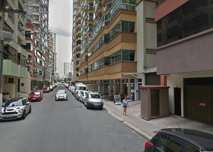 Lindo Ap Na Rua 252, No Coracao De Meia Praia